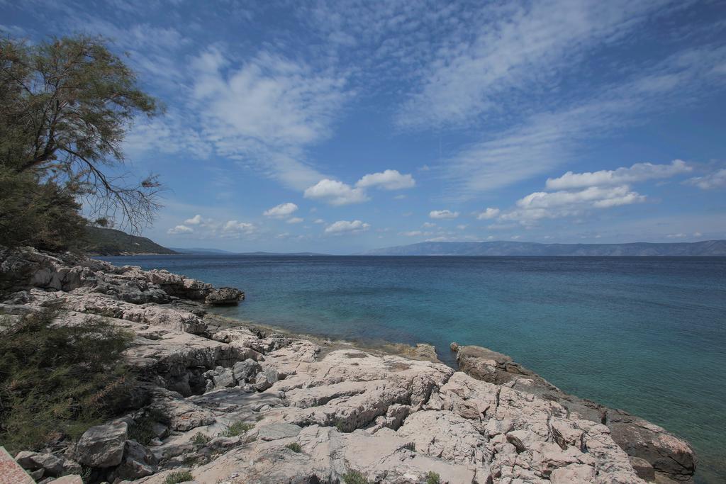 Villa Mendes Zastražišće Εξωτερικό φωτογραφία