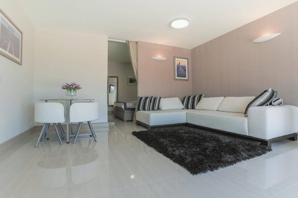 Villa Mendes Zastražišće Εξωτερικό φωτογραφία